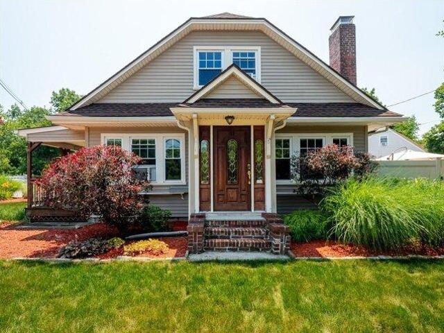 House for sale in Warwick, Rhode Island