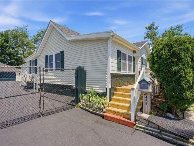 House for sale in Warwick, Rhode Island