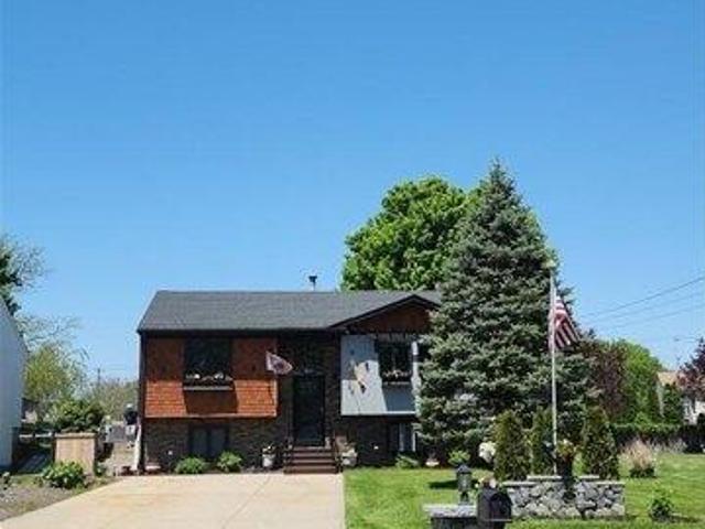 House for sale in Warwick, Rhode Island