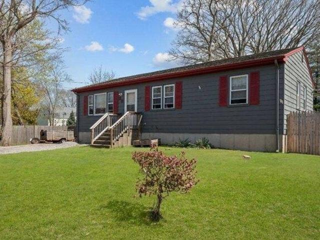 House for sale in Warwick, Rhode Island