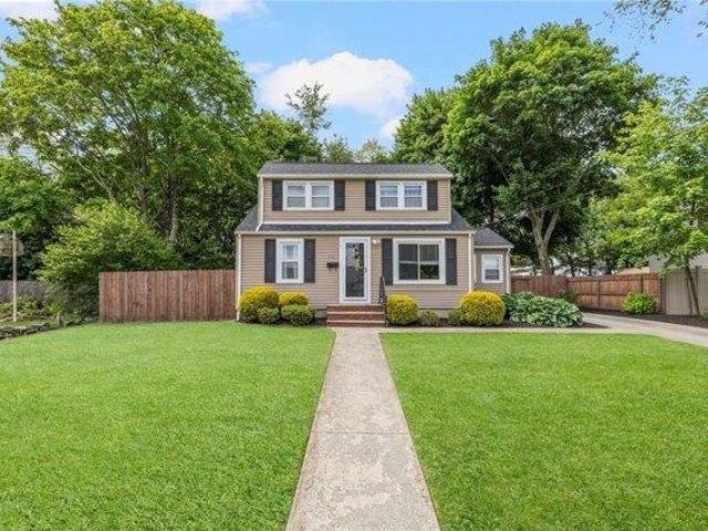 House for sale in Warwick, Rhode Island