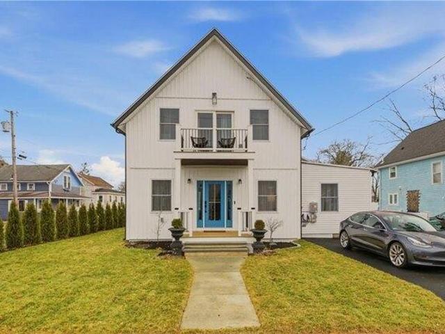 House for sale in Warwick, Rhode Island