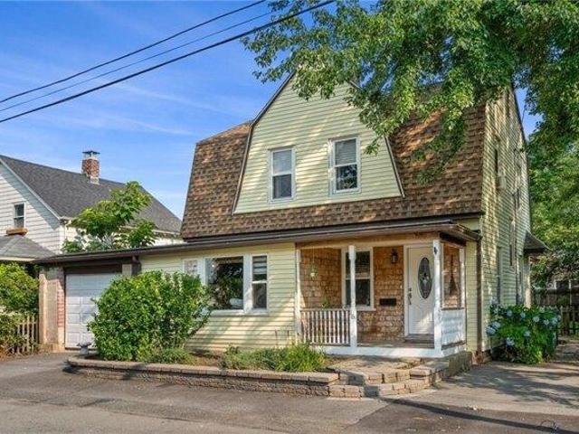 House for sale in Warwick, Rhode Island