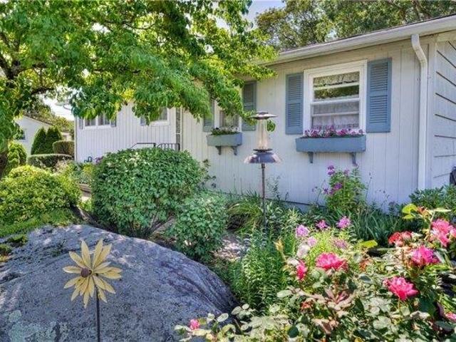 House for sale in Warwick, Rhode Island