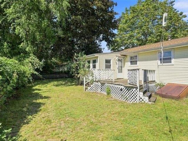 House for sale in Warwick, Kent County