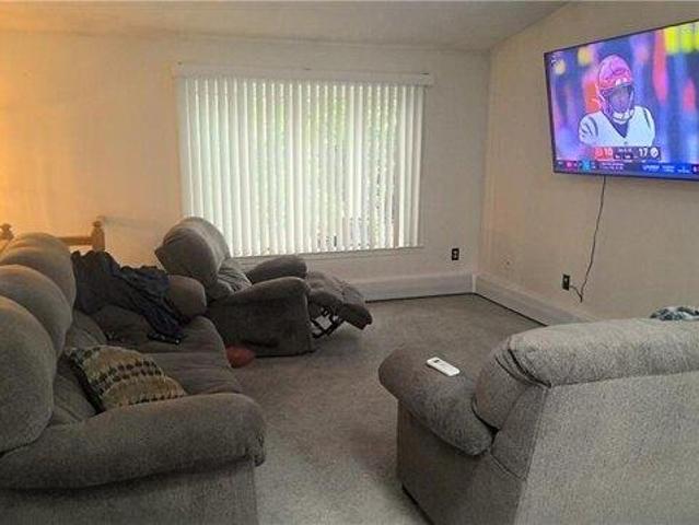 House for sale in Warwick, Kent County