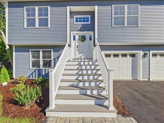 House for sale in Oakland Beach, Warwick