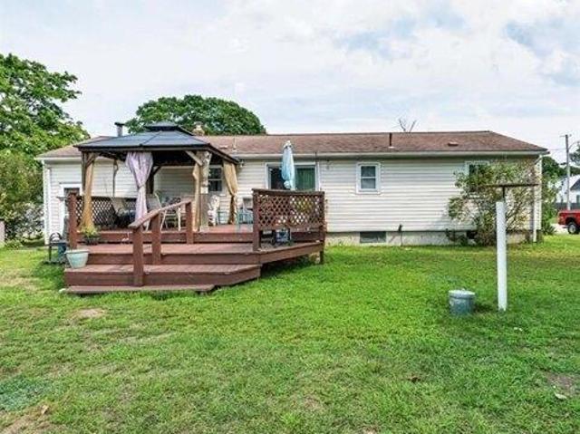 House for sale in Warwick, Kent County