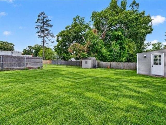 House for sale in Warwick, Kent County