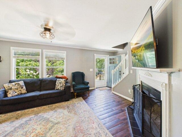 House for sale in Lucas Corner, Washington