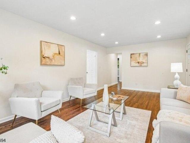 House for sale in Washington, New Jersey
