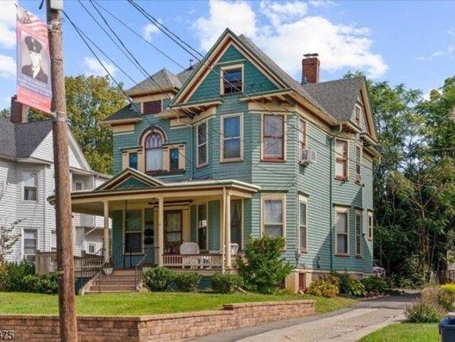 House for sale in Washington, New Jersey