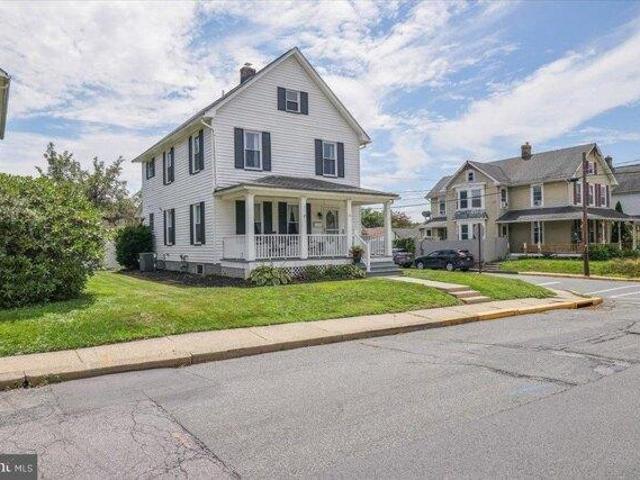 House for sale in Washington, Warren County