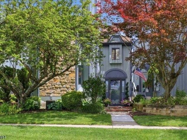 House for sale in Port Murray, New Jersey