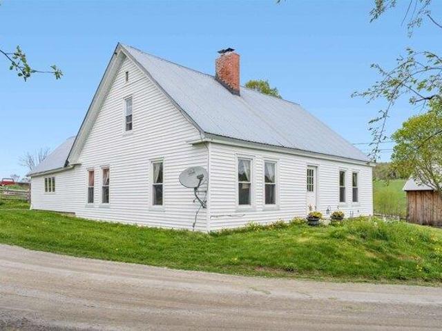 House for sale in Washington, Vermont
