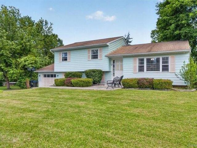 House for sale in Washingtonville, New York