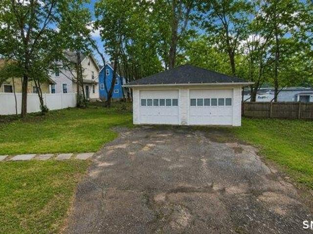 House for sale in Waterbury, Connecticut