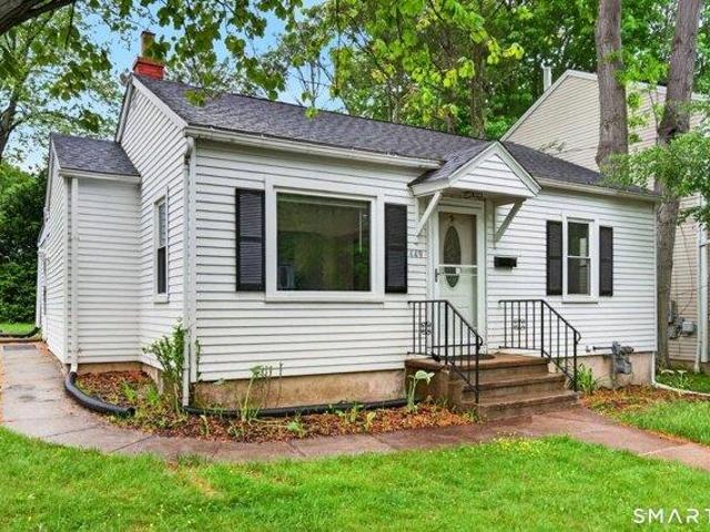 House for sale in Waterbury, Connecticut