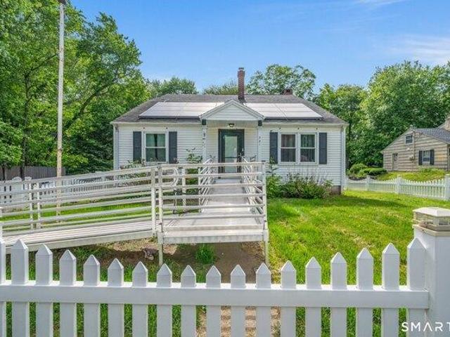 House for sale in Waterbury, Connecticut