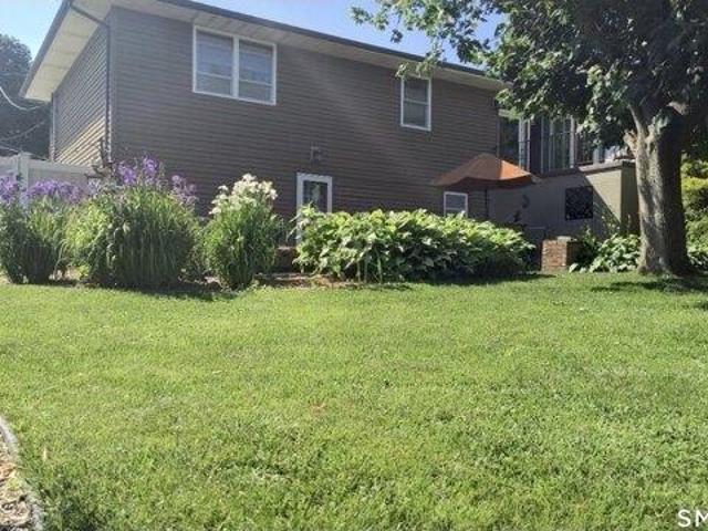 House for sale in Waterbury, Connecticut