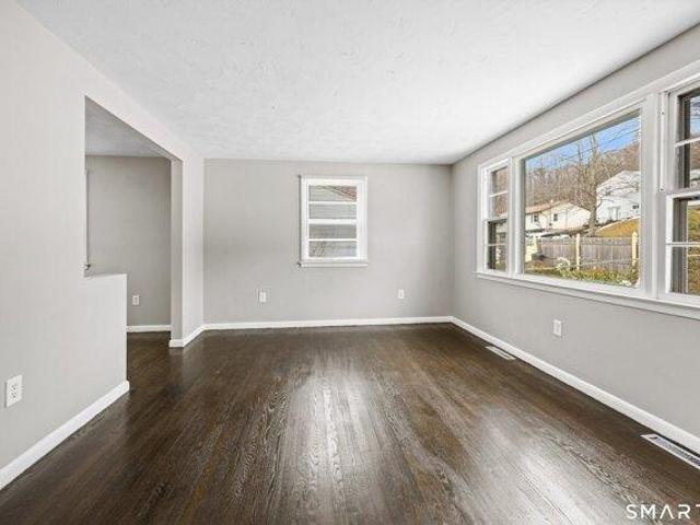 House for sale in Waterbury, Connecticut