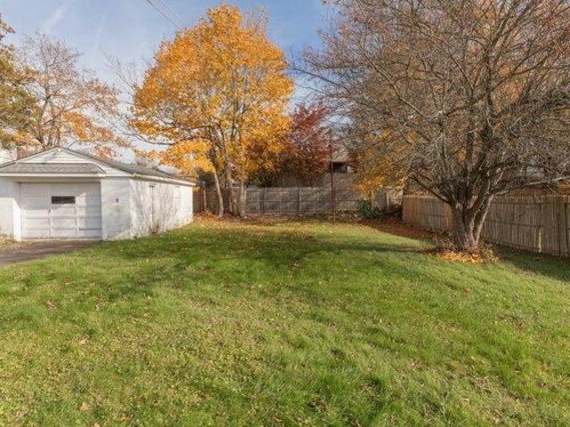 House for sale in Lakewood, Waterbury
