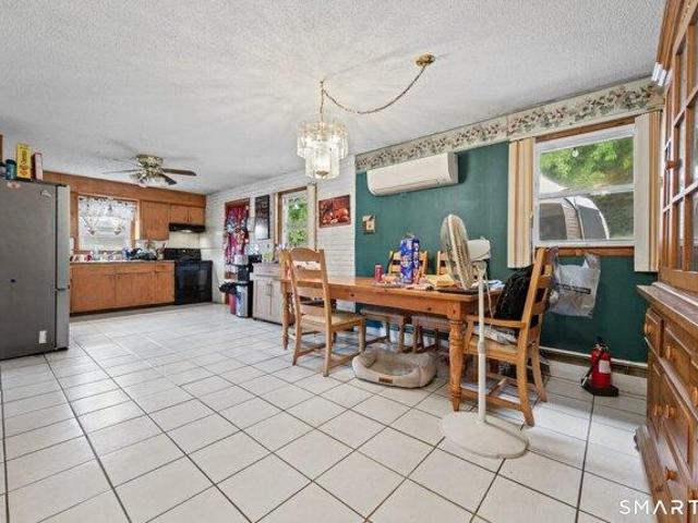 House for sale in Town Plot Hill, Waterbury