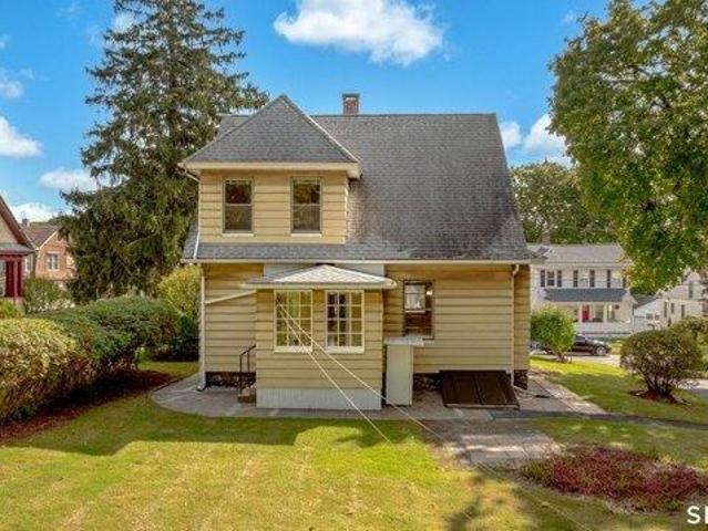 House for sale in Fair Lawn, Waterbury
