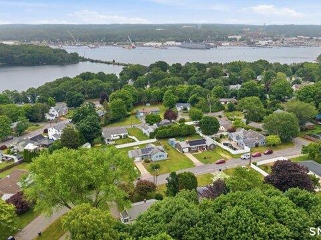 House for sale in Waterford, Connecticut