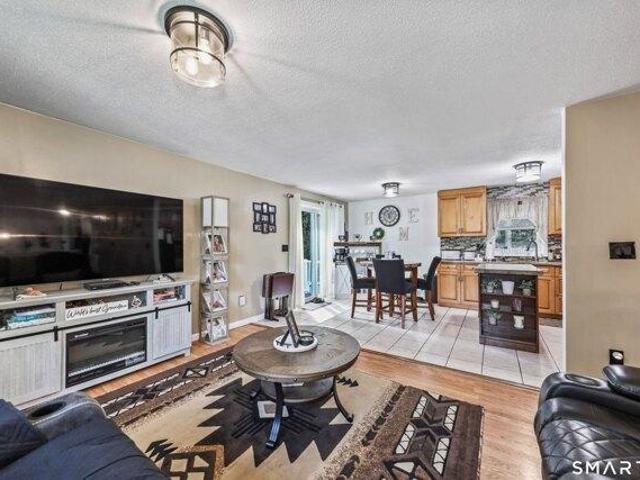 House for sale in Oakville, Watertown