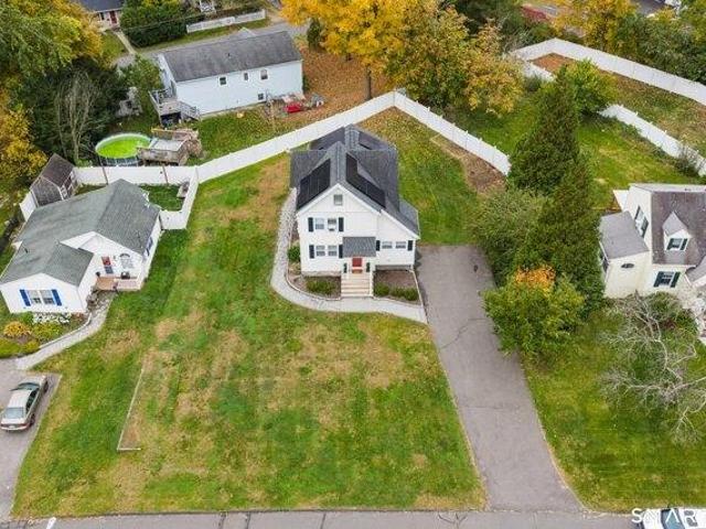 House for sale in Oakville, Watertown