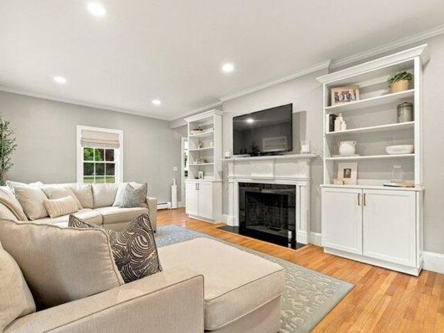 House for sale in Wayland, Middlesex County