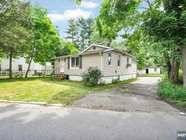 House for sale in Passaic, New Jersey