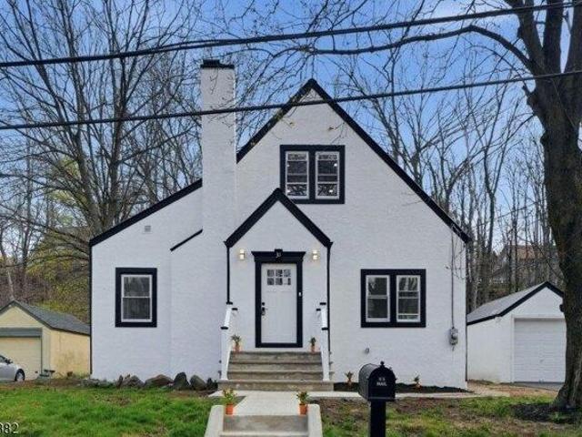 House for sale in Wayne, Passaic County