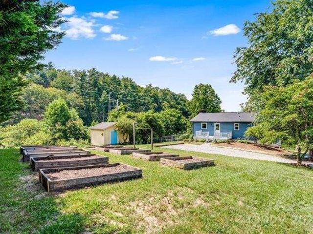 House for sale in Weaverville, North Carolina