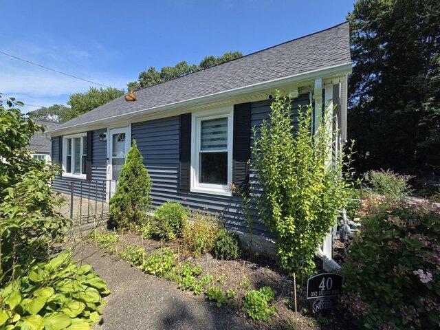 House for sale in East Village, Webster