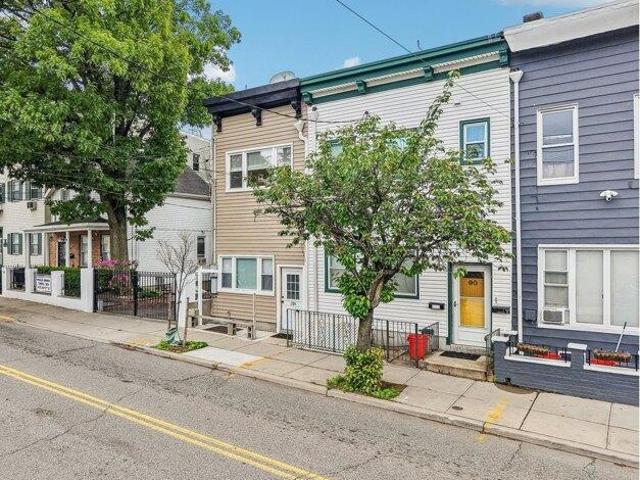 House for sale in Hudson, New Jersey