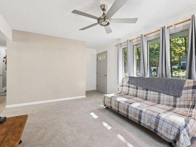 House for sale in Wells Branch, Wells