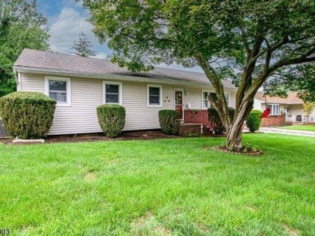 House for sale in Caldwell, Essex County