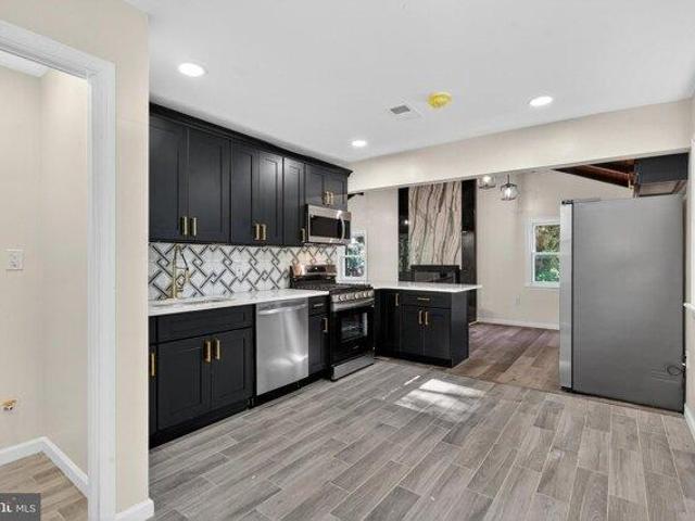 House for sale in Thorofare, New Jersey