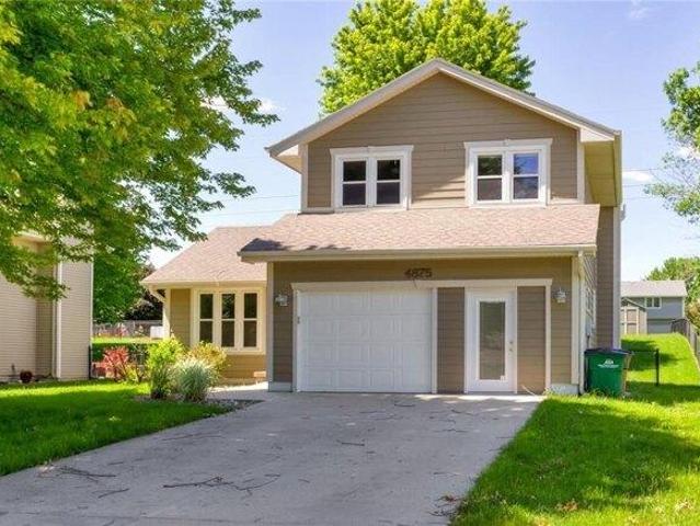 House for sale in West Des Moines, Iowa