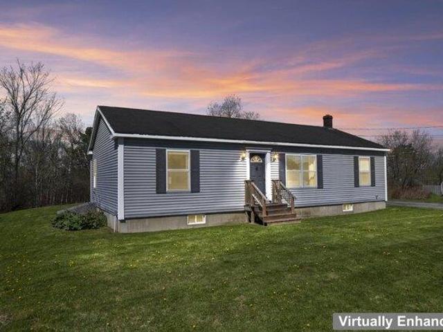 House for sale in Maine