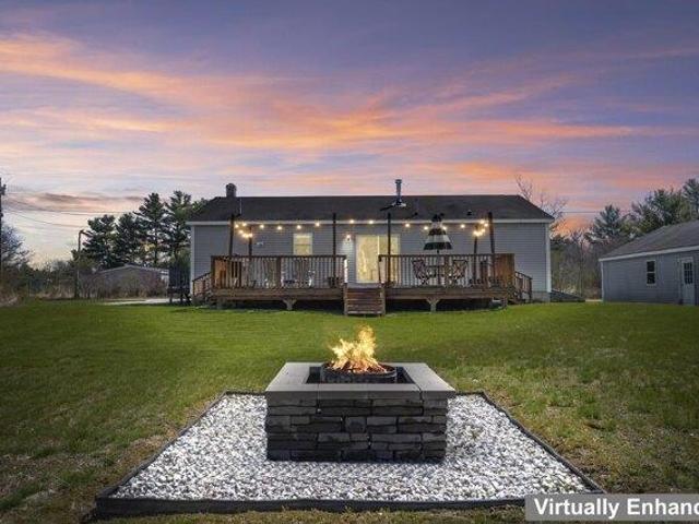 House for sale in Maine