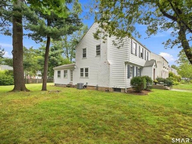 House for sale in Bishop's Corner, West Hartford