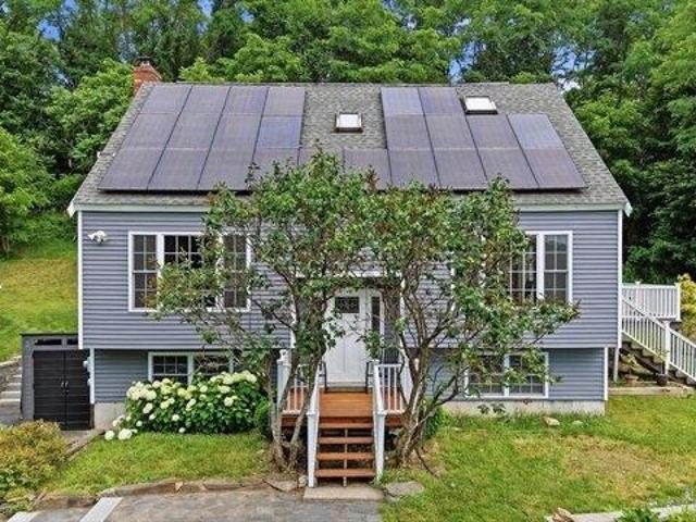 House for sale in West Newbury, Massachusetts