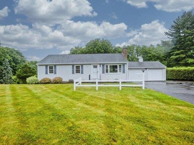 House for sale in Hampden, Massachusetts