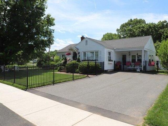 House for sale in Hampden, Massachusetts