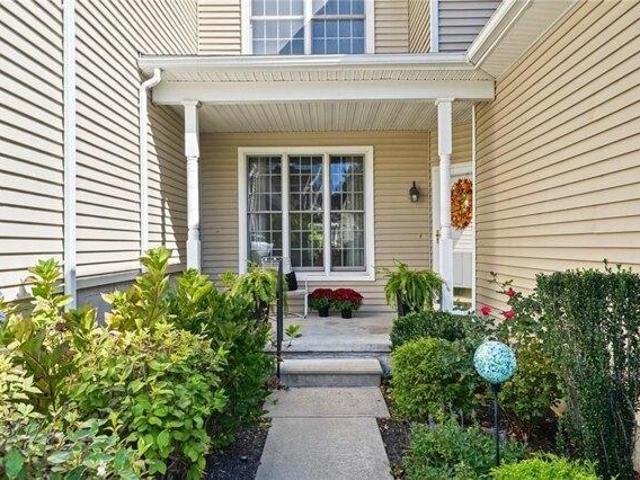 House for sale in River Farms, West Warwick