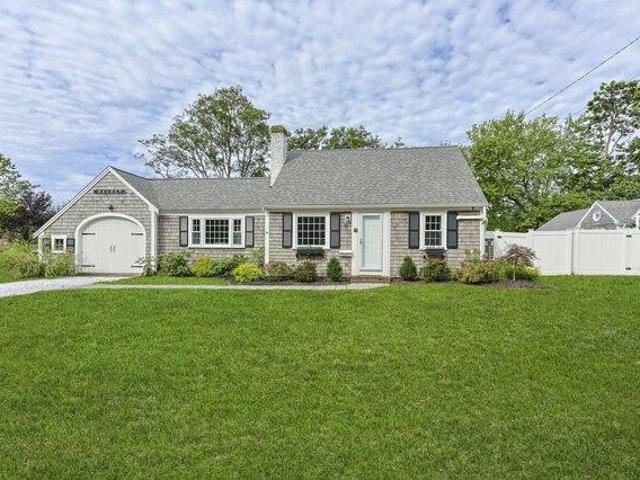 House for sale in West Yarmouth, Yarmouth