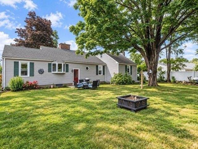 House for sale in Depot Square, Westfield